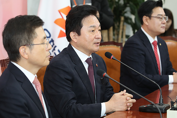 제목 노출 영역입니다 이미지