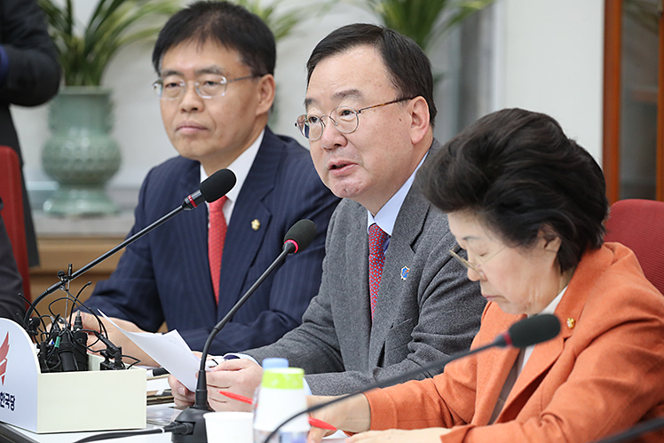 제목 노출 영역입니다 이미지
