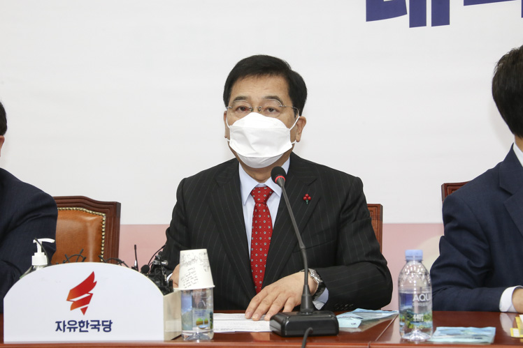 제목 노출 영역입니다 이미지
