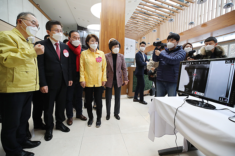 제목 노출 영역입니다 이미지
