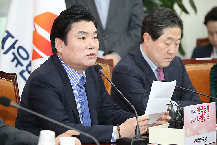 제목 노출 영역입니다 이미지
