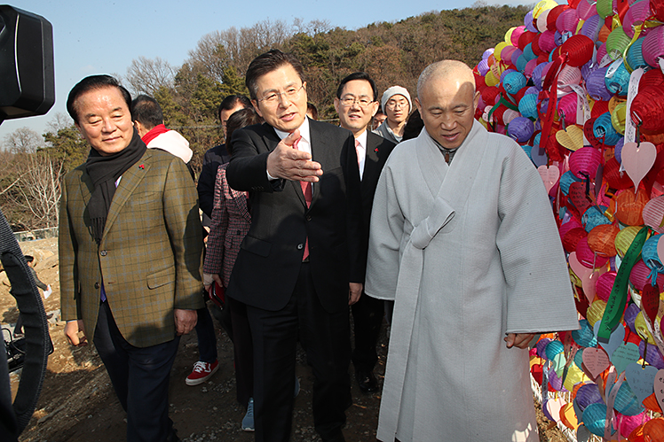 제목 노출 영역입니다 이미지
