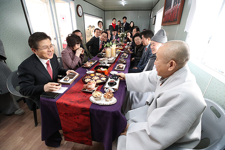 제목 노출 영역입니다 이미지