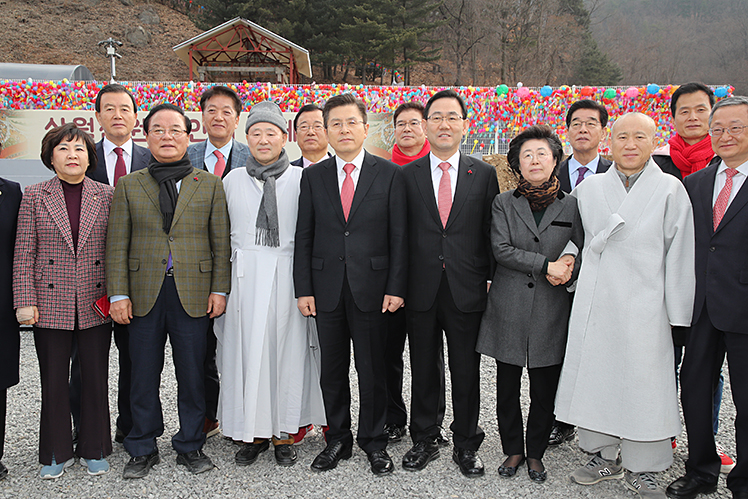 제목 노출 영역입니다 이미지
