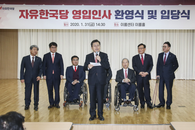 제목 노출 영역입니다 이미지