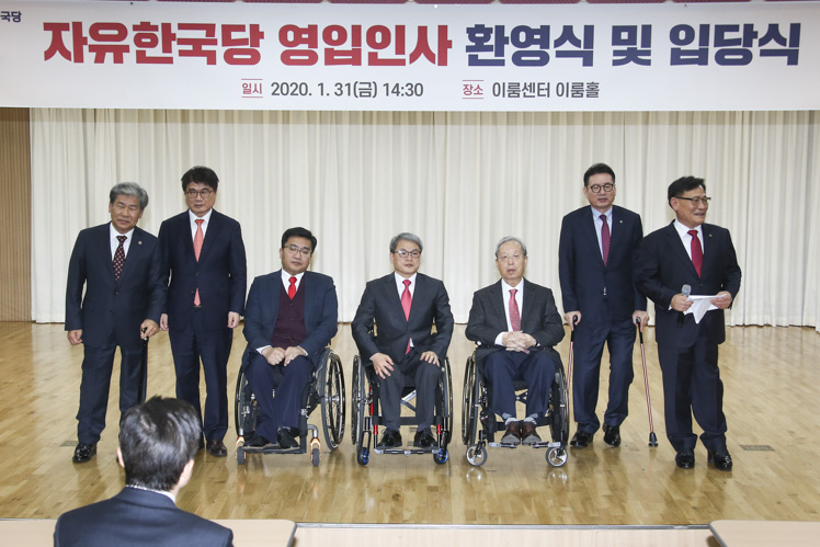 제목 노출 영역입니다 이미지