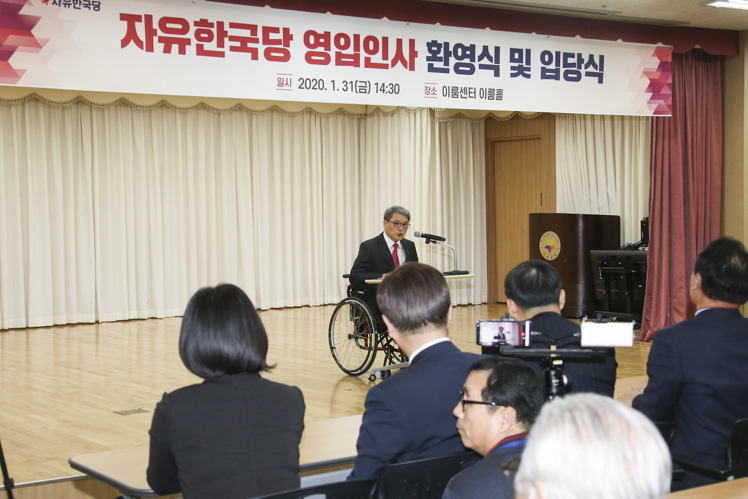 제목 노출 영역입니다 이미지