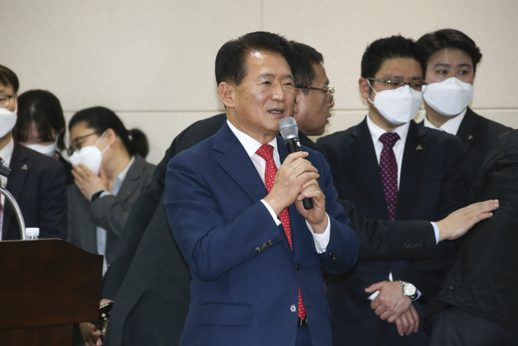 제목 노출 영역입니다 이미지