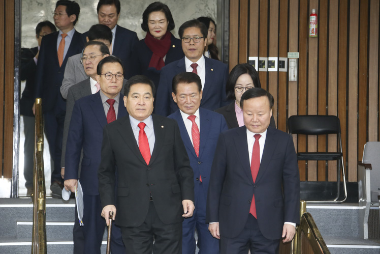 제목 노출 영역입니다 이미지