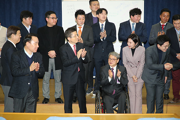 제목 노출 영역입니다 이미지