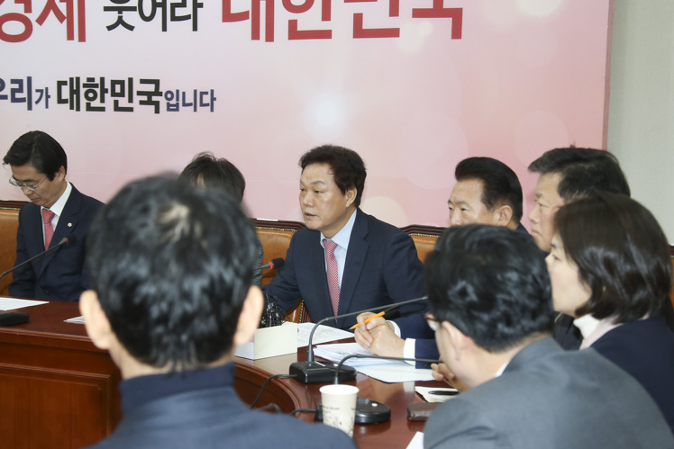제목 노출 영역입니다 이미지