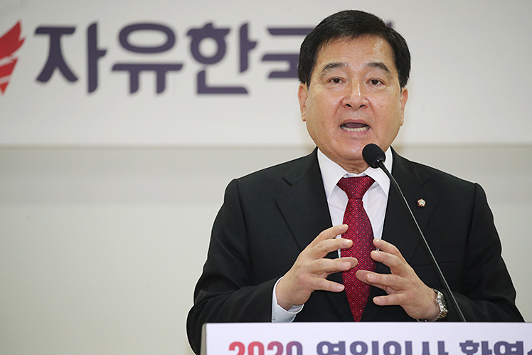 제목 노출 영역입니다 이미지