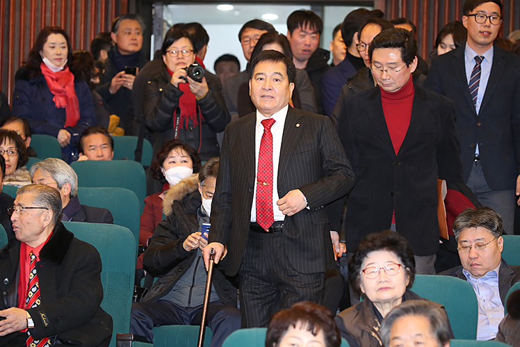 제목 노출 영역입니다 이미지