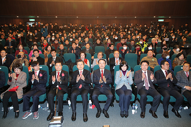 제목 노출 영역입니다 이미지