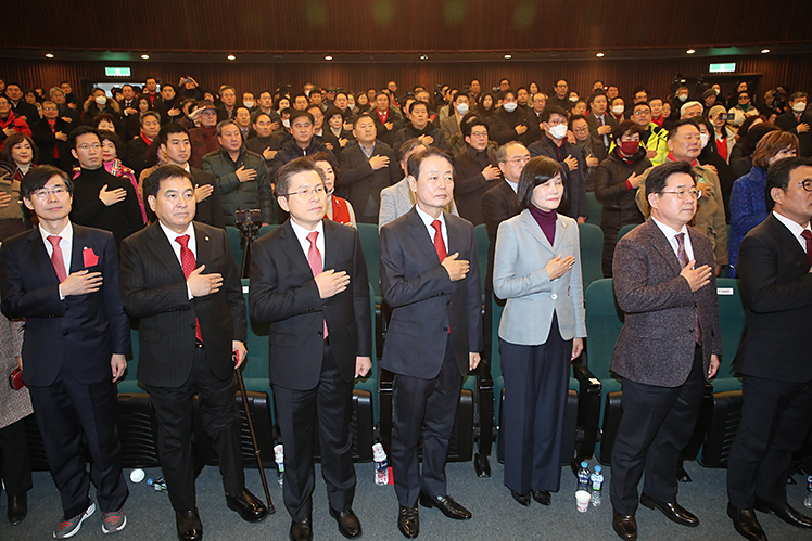제목 노출 영역입니다 이미지