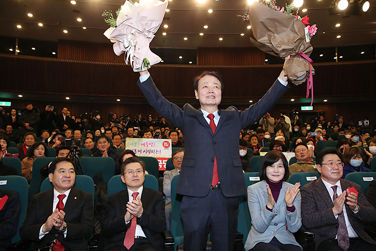 제목 노출 영역입니다 이미지