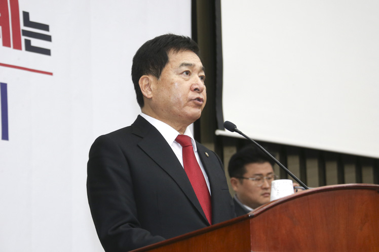 제목 노출 영역입니다 이미지