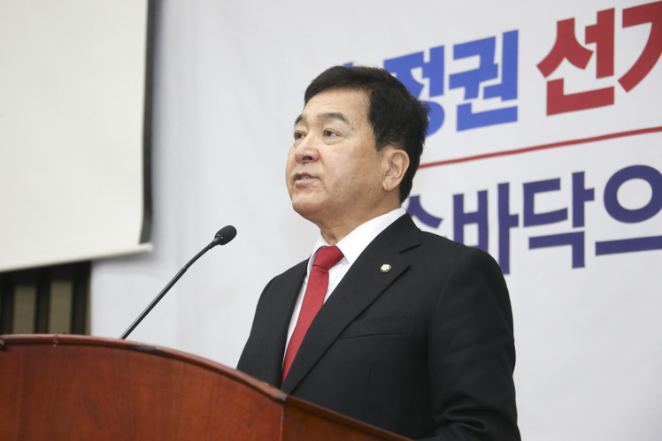제목 노출 영역입니다 이미지