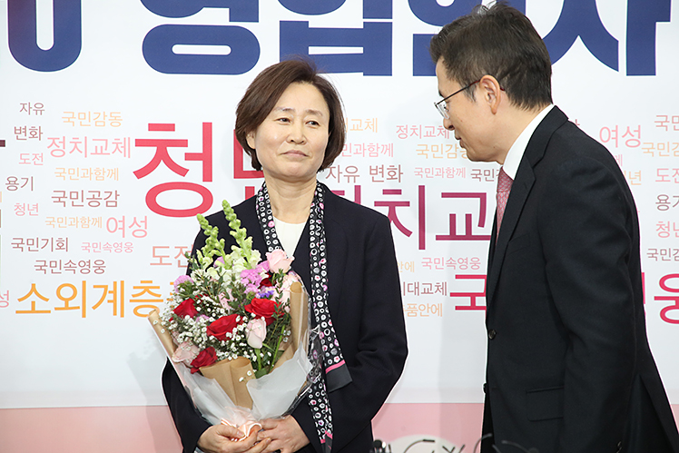 제목 노출 영역입니다 이미지