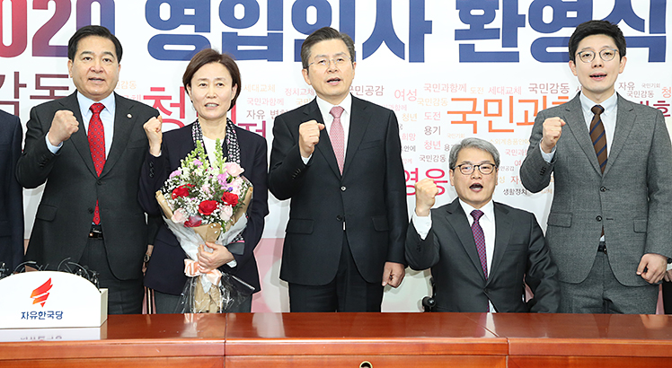 제목 노출 영역입니다 이미지