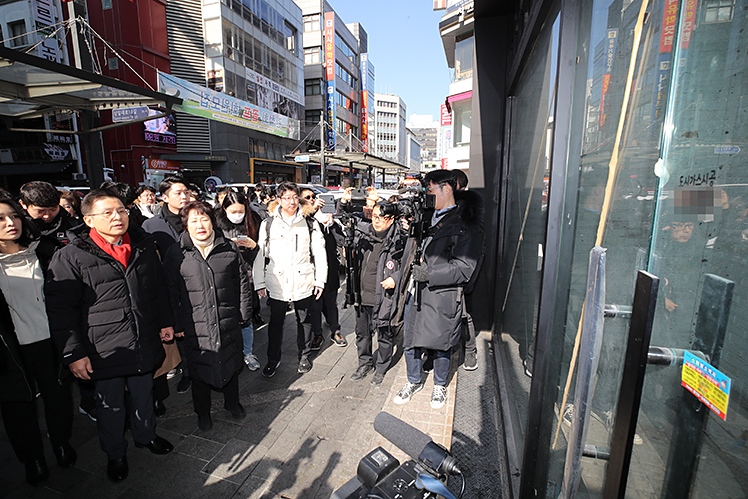 제목 노출 영역입니다 이미지