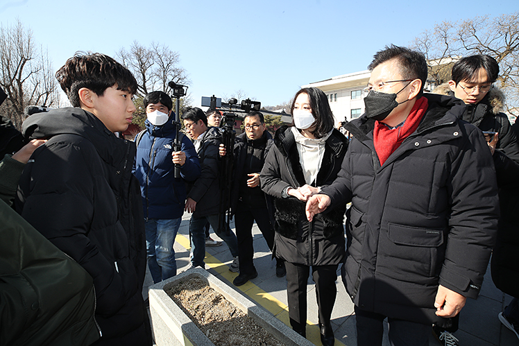 제목 노출 영역입니다 이미지
