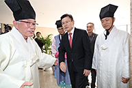 황교안 당 대표, 김영근 성균관장 예방