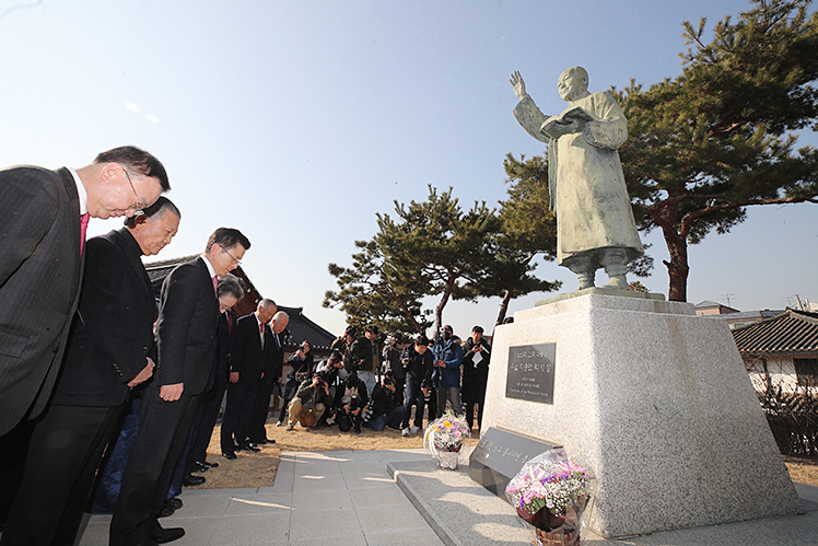 제목 노출 영역입니다 이미지