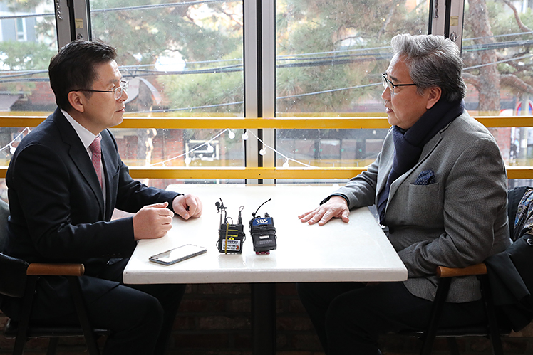 제목 노출 영역입니다 이미지