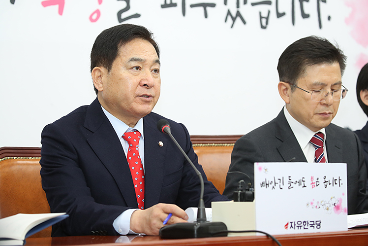 제목 노출 영역입니다 이미지
