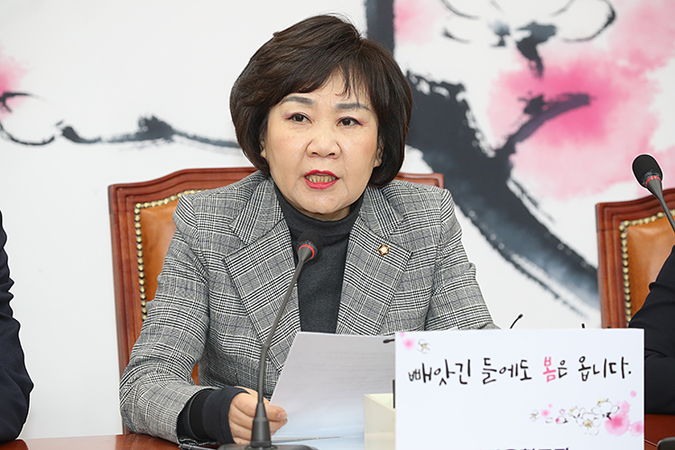 제목 노출 영역입니다 이미지