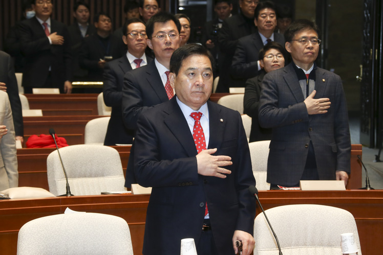 제목 노출 영역입니다 이미지