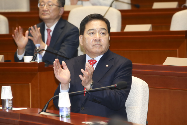 제목 노출 영역입니다 이미지