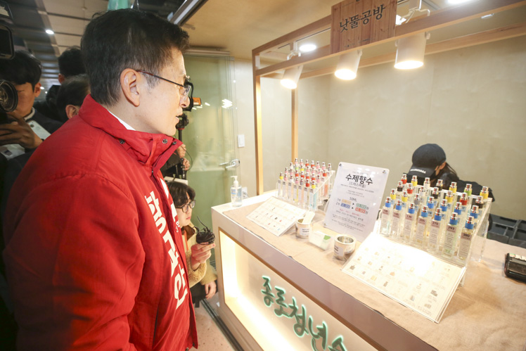 제목 노출 영역입니다 이미지