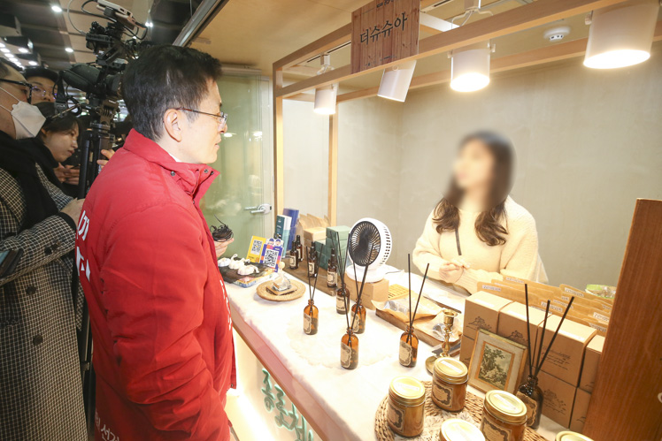 제목 노출 영역입니다 이미지