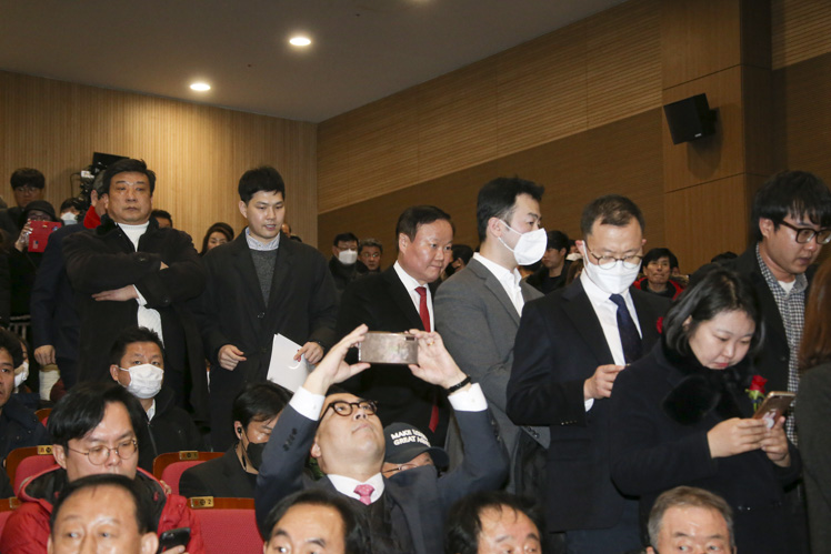 제목 노출 영역입니다 이미지