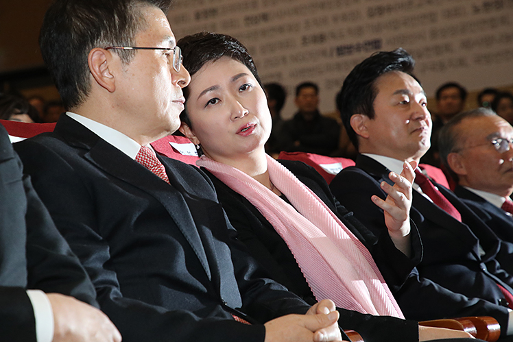 제목 노출 영역입니다 이미지