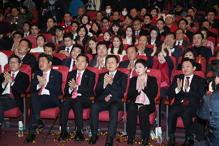 제목 노출 영역입니다 이미지