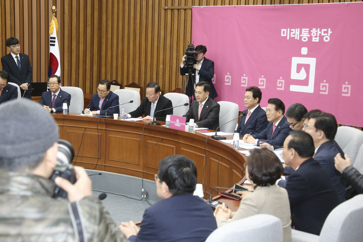 제목 노출 영역입니다 이미지