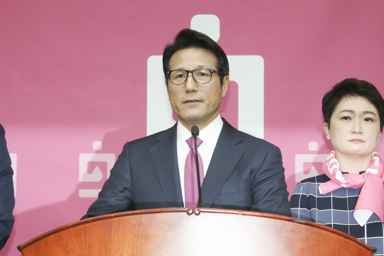 제목 노출 영역입니다 이미지