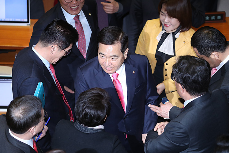 제목 노출 영역입니다 이미지