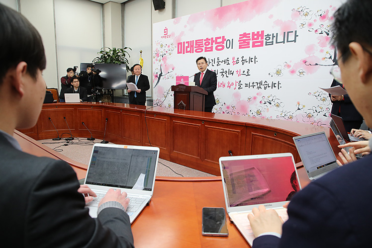 제목 노출 영역입니다 이미지