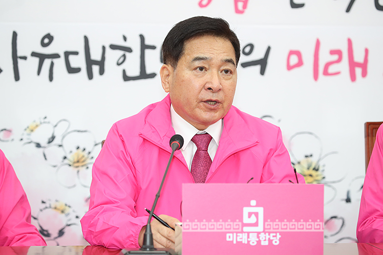 제목 노출 영역입니다 이미지