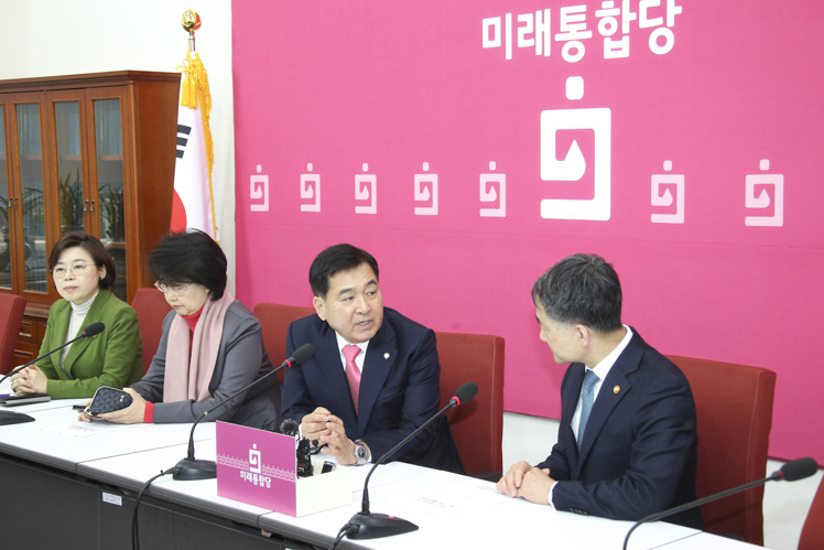 제목 노출 영역입니다 이미지
