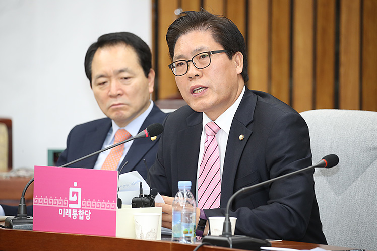 제목 노출 영역입니다 이미지