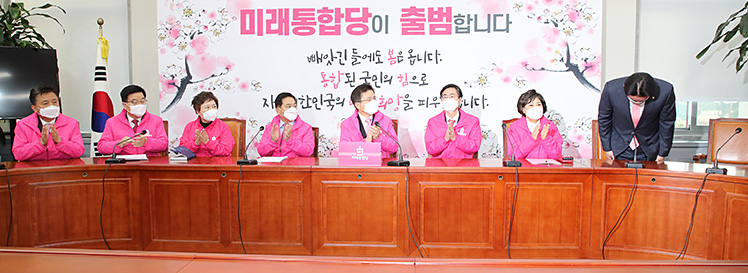 제목 노출 영역입니다 이미지