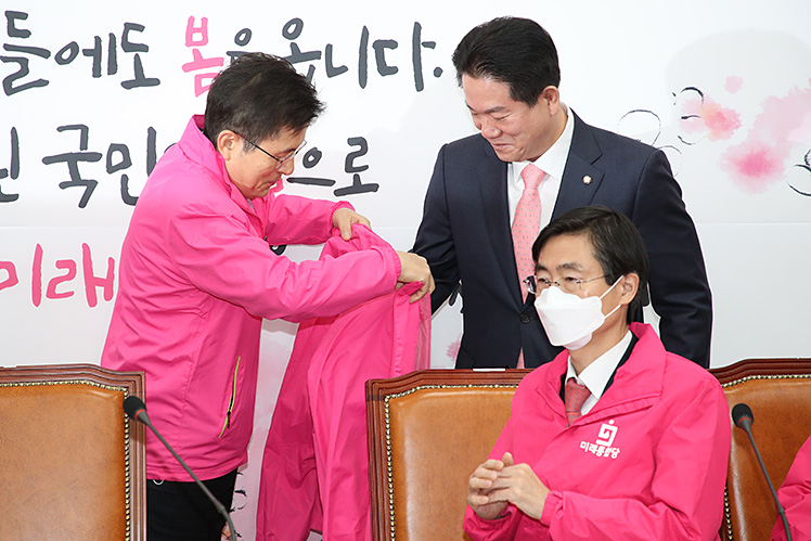 제목 노출 영역입니다 이미지