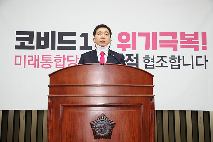 제목 노출 영역입니다 이미지
