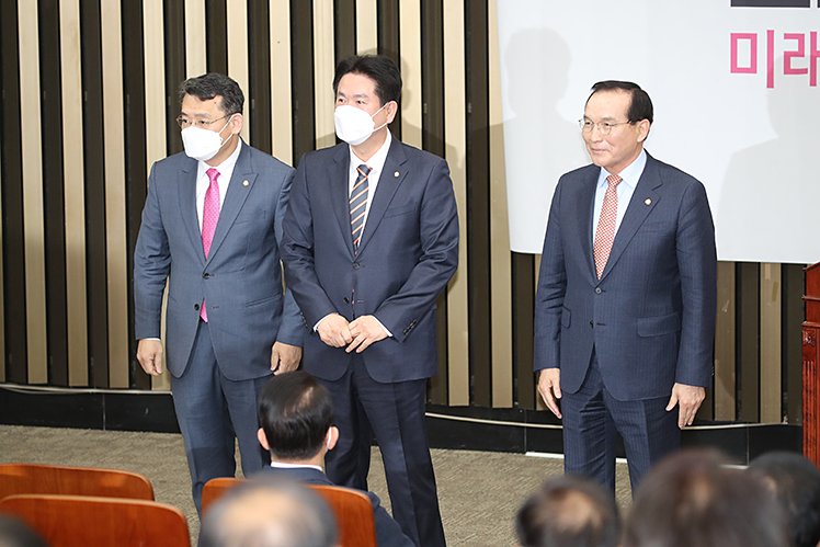 제목 노출 영역입니다 이미지