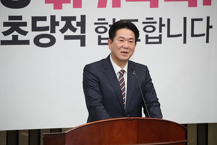 제목 노출 영역입니다 이미지
